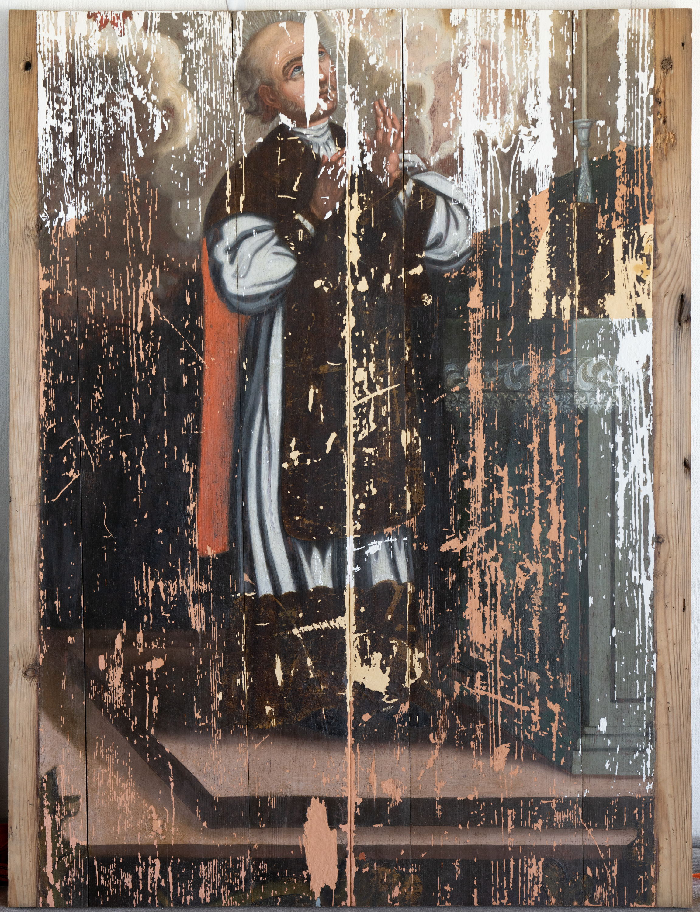 Restaurācijas grunts ieklāšana