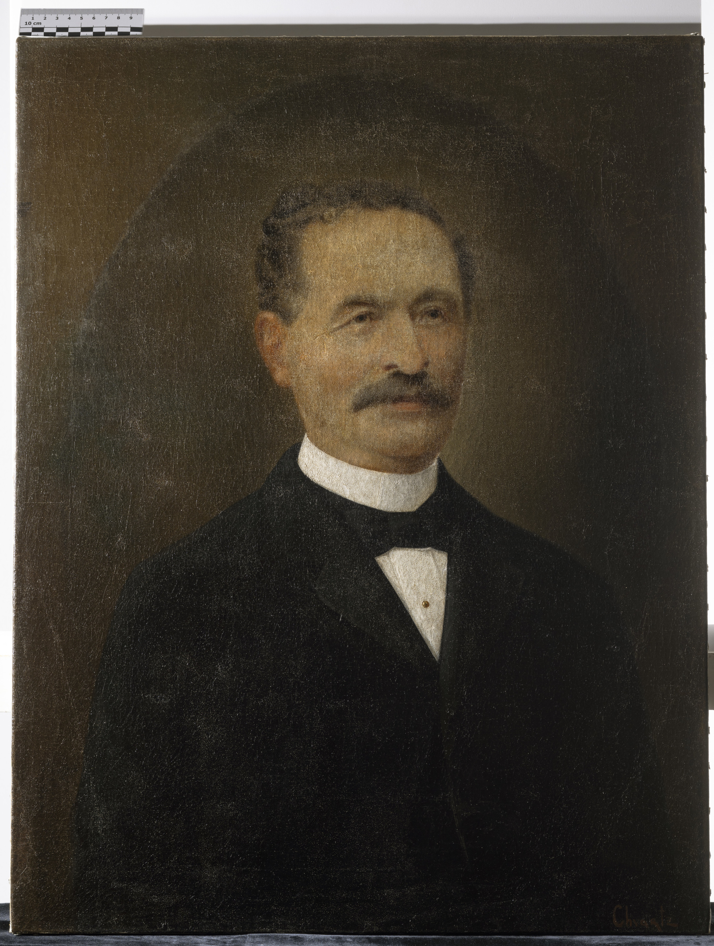 Kopskats sānu gaismā pēc restaurācijas